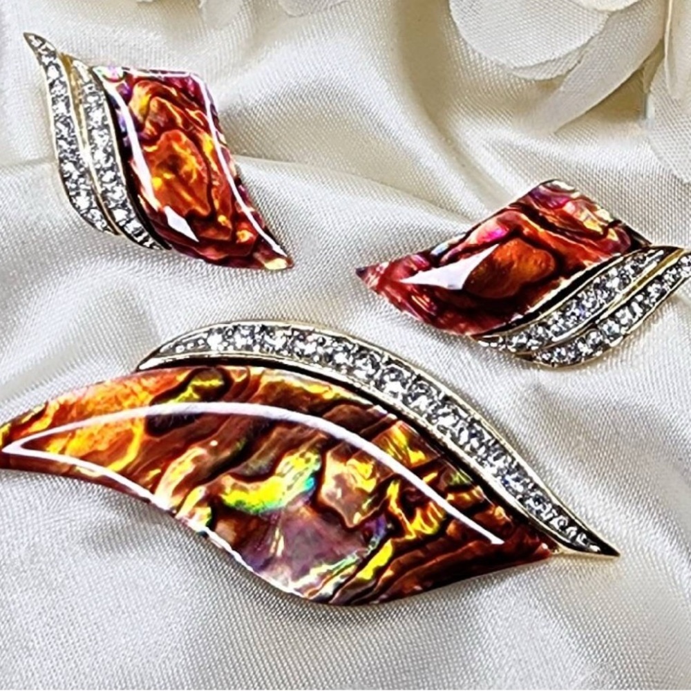 Vintage Butler Brooch & Earring set. Abalone and Rhinestones